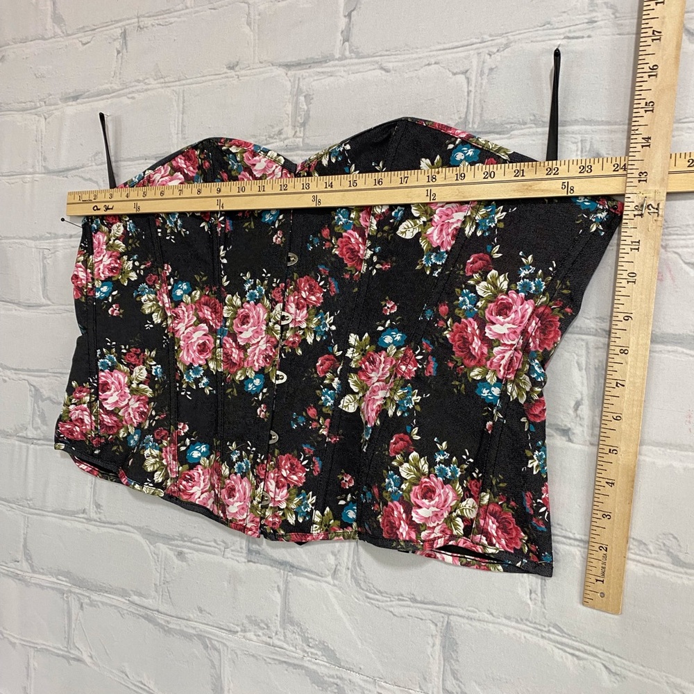 Plus Size Corset Top - Picture 4 of 10